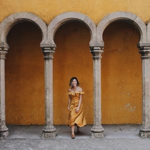 Ruffle off-the-shoulder linen dress